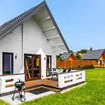 Lebskie Chatki 롯지 웨바