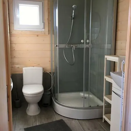 Lebskie Chatki Lodge *