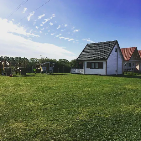 Lebskie Chatki Lodge *