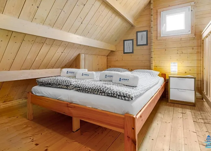 Lodge Lebskie Chatki *