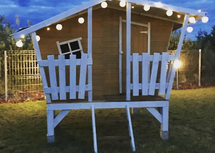 Lodge Lebskie Chatki *